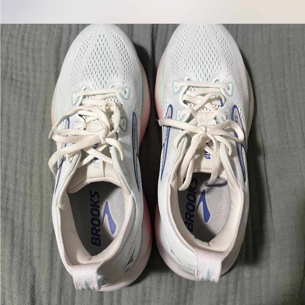 Brooks Womens glycerin 22 new with tags - Picture 3 of 7
